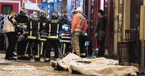 파리 최악의 테러 320여명 사상