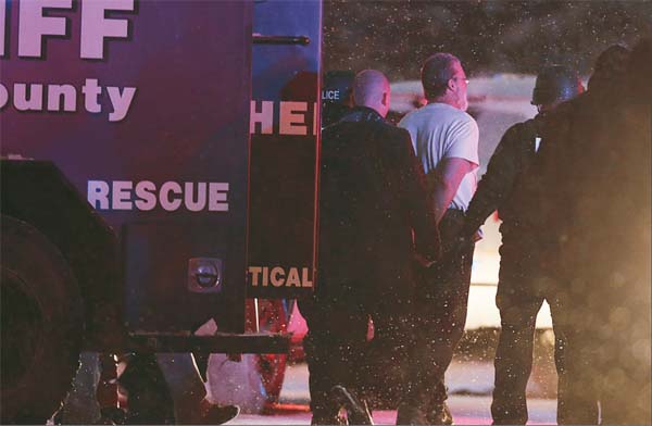 콜로라도 병원서 총기난사 3명 사망