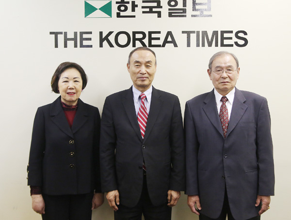 “한국 국가발전 업적 되새기자”