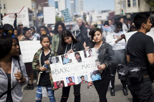 ’흑인 목숨도 소중하다’시위 재 점화