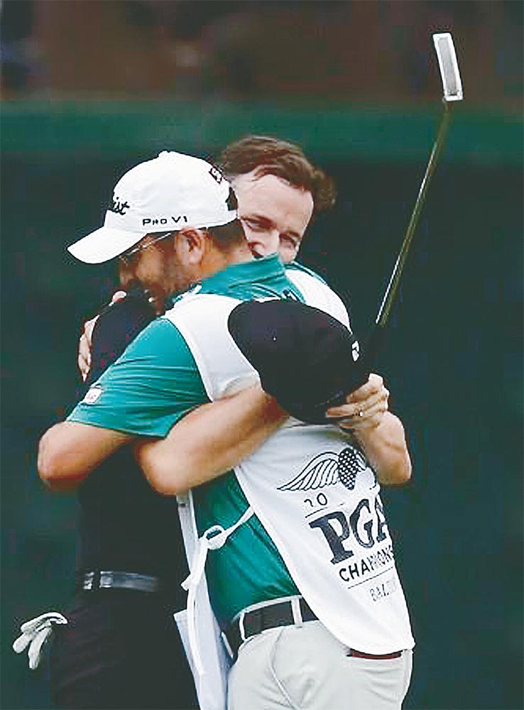 PGA챔피언십 우승 워커와 캐디의 우정 ‘감동’