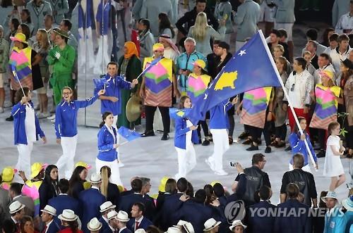 ’코소보 첫 올림픽 기수’ 켈멘디 ”역사적인 순간”