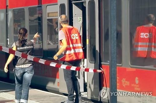 열차 흉기 난동 잇따르는 유럽…승객 불안감 확산
