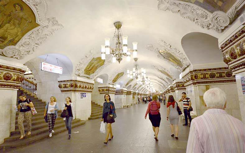 ‘발레 맛’도 다른 모스크바, 지하철은 미술관이더라