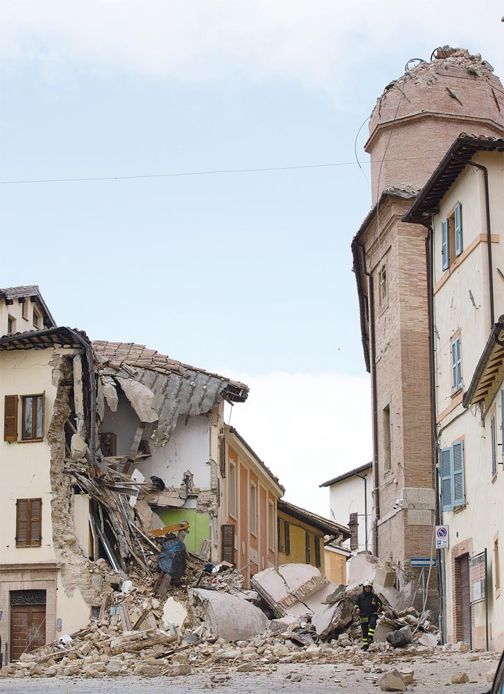 이탈리아 지진 중세문화재 파손