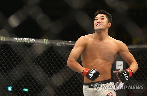 김동현, 13개월 만에 UFC 복귀…12월31일 사파딘과 대결