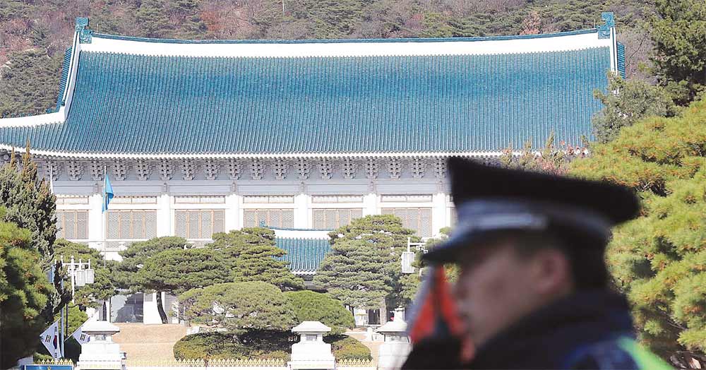 박 대통령 ‘공범’ 규정 이후 탄핵·과도내각 급부상