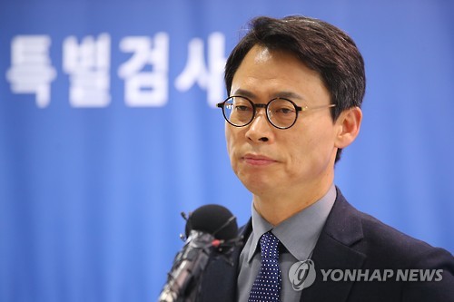 김기춘·조윤선 왜 구속됐나…“범죄 소명·증거인멸 때문”