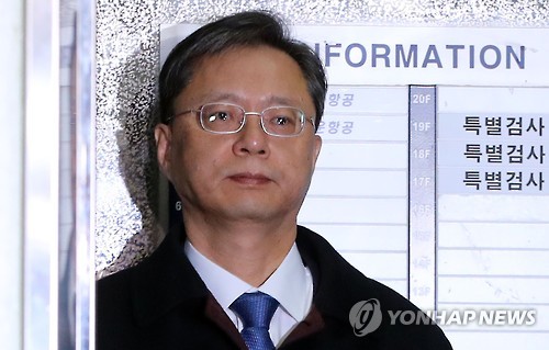 ‘국정농단 비호 의혹’ 우병우 특검 소환 “최순실 모른다”