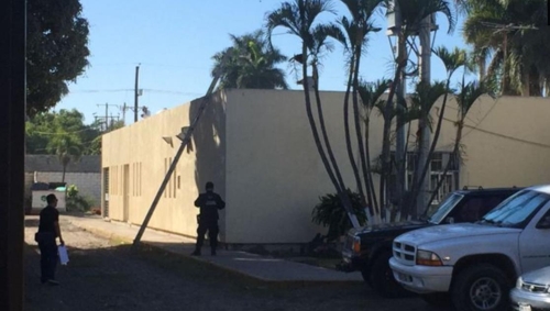 경비행기서 내던져진 멕시코 남성, 병원 옥상으로 떨어져 숨져