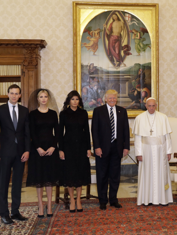 교황 “평화의 도구 돼달라”…트럼프 “말씀 잊지 않겠다”
