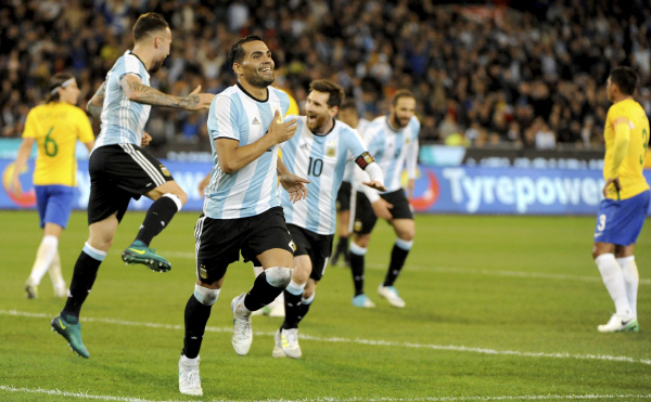 아르헨, FIFA 1-2위 대결서 브라질에 1-0