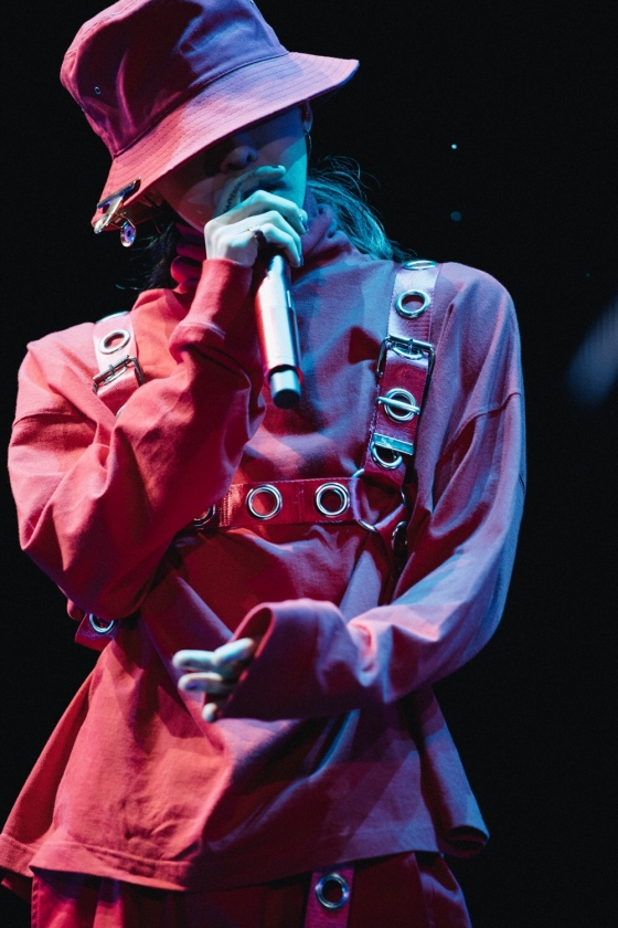 YG “권지용 USB 앨범 번짐은 의도한 콘셉트”