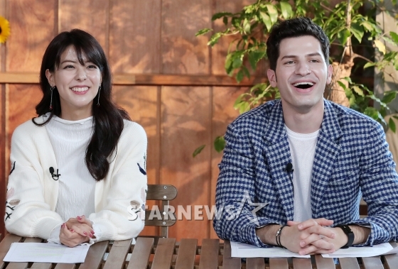 “우리도 시청자”…웃음 넘치는 ‘어서와 한국’ 촬영장