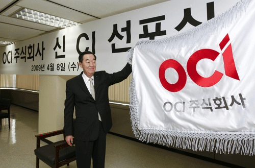 세계 3위 태양광 소재 기업 만들고 떠난 이수영 OCI 회장