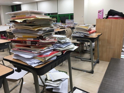 “책 다 버렸다” “다행인지도”…포항 지진 여파 수능연기에 학생·학부모 ‘멘붕’