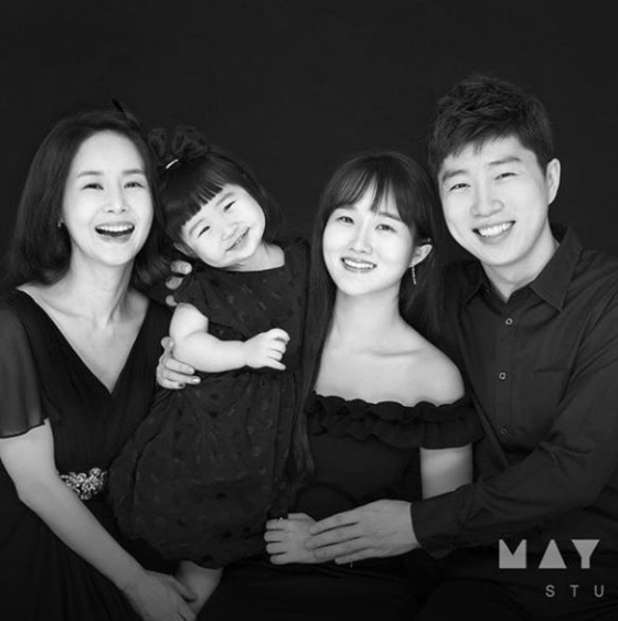김가연♥임요환 가족 사진 공개…“늘 지금처럼 행복”