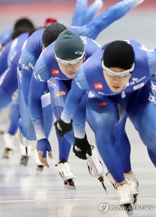 “파란색 입어야 빠르다?”…평창올림픽 각국 유니폼 ‘색깔 경쟁’