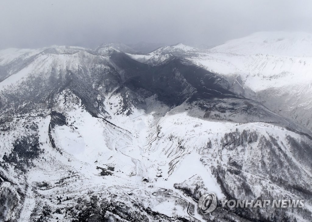 日 수도권 군마서 화산 분화…인근 스키장 등서 16명 부상