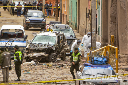 볼리비아 오루로에서 카니발 중 또 폭탄테러.. 4명 사망