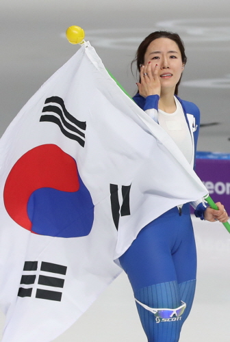 이상화 올림픽 3회 연속 메달