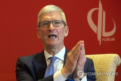 [미중 무역전쟁] 쿡 애플 CEO “침착한 쪽이 승리”