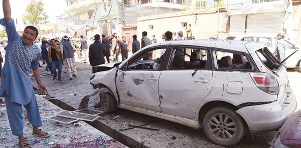 아프간 관공서 폭탄테러로 최소 57명 사망