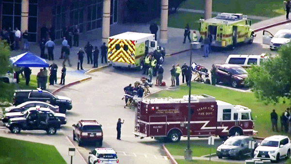 또 학교 총기난사 참극…10명 사망