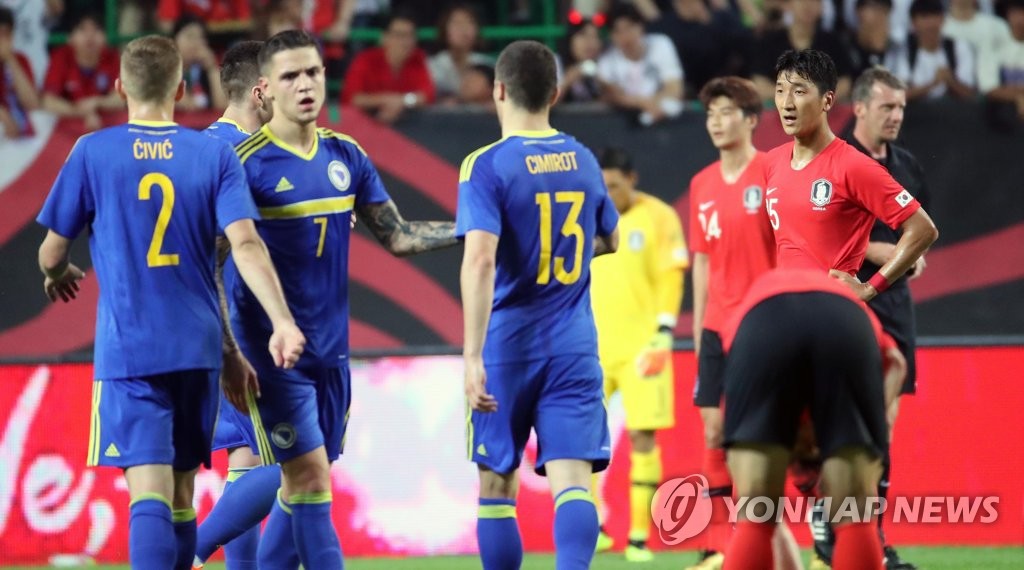 ‘이재성 만회골’ 한국, 월드컵 출정식서 보스니아에 1-3 패배