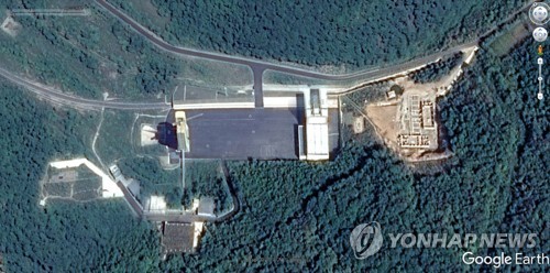 김정은이 ‘곧 폐기’ 약속한 미사일시험장은 ‘서해위성발사장’