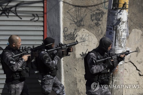 브라질 리우서 총격전으로 군인 1명 부상…군병력 투입후 처음