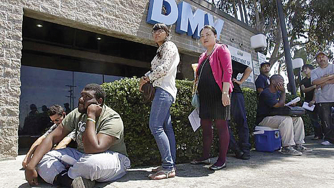 DMV 줄서기 3~4시간은 기본 ‘분통’