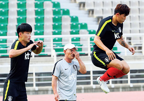 한국축구, AG 조별리그 다시 3경기로