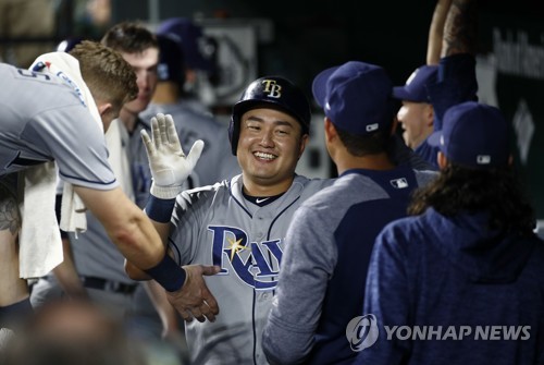 최지만, 시즌 4호 홈런 작렬…탬파베이 역전승 발판