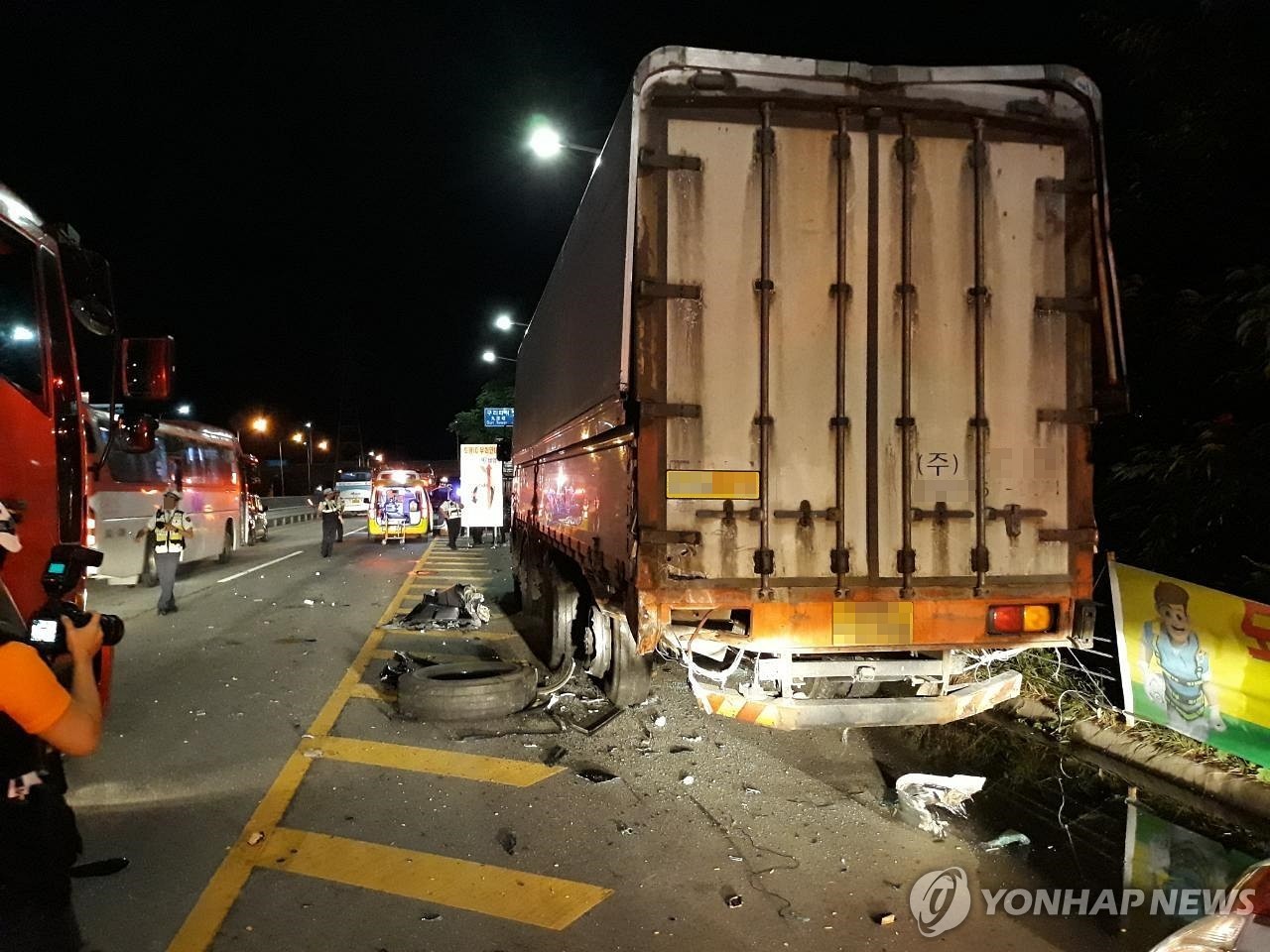 배우 박해미 남편 만취운전 교통사고…뮤지컬 단원 등 5명 사상