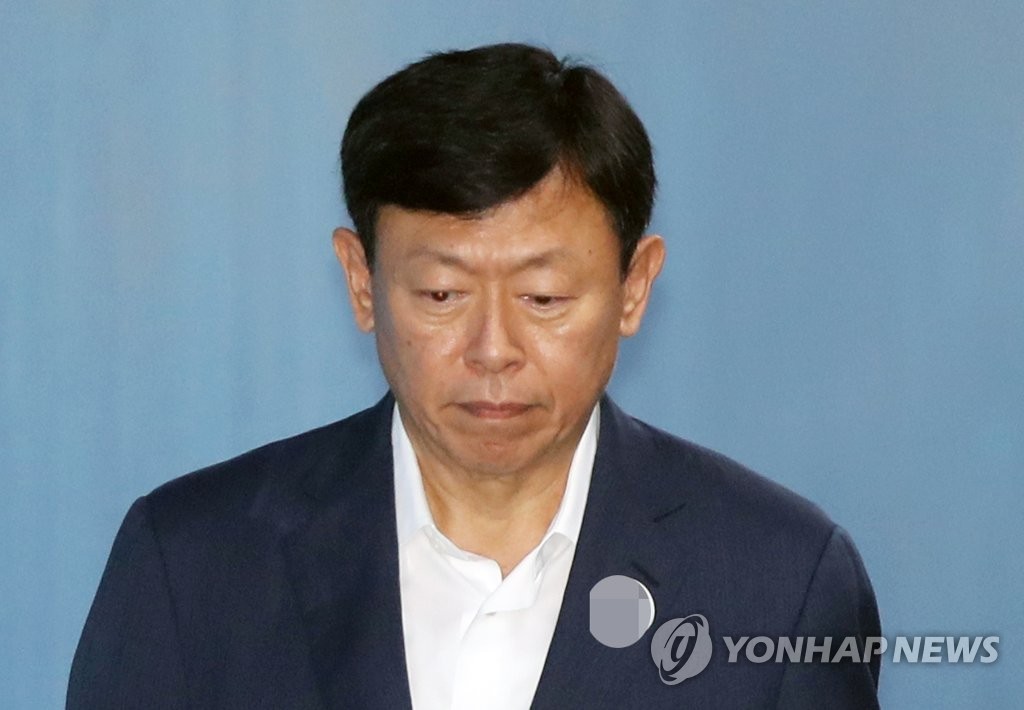 ‘국정농단·경영비리’ 신동빈 2심 징역 14년 구형…”특혜 안돼”