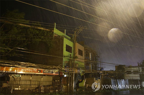 태풍 강타 필리핀서 최소 18명 사망·실종…중국도 ‘초비상’
