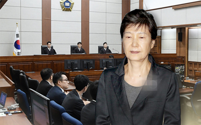 대법원, 박근혜 구속 2개월 연장…내년 4월까지 연장 가능