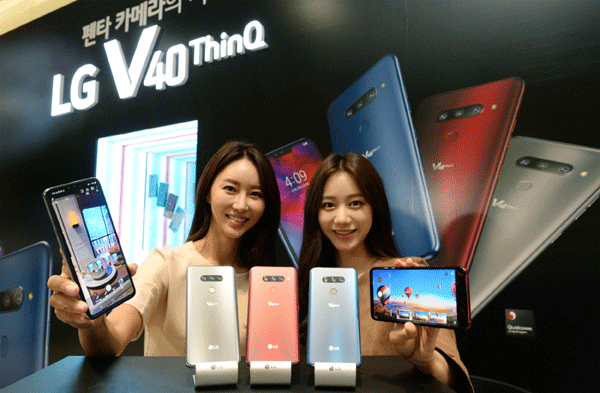 LG전자, 새 스마트폰 LG V40 씽큐 공개