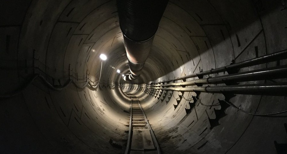 머스크 “LA 초고속 터널 12월 10일 개통”
