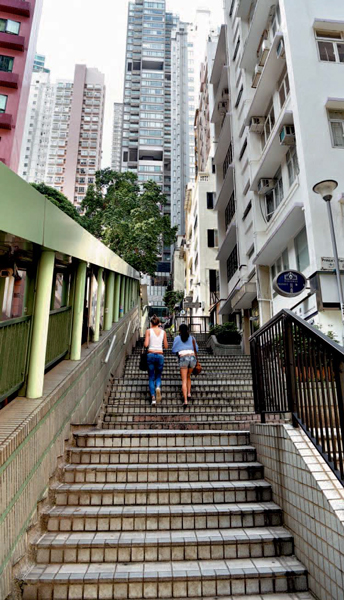 빌딩숲 사이, 첨단과 전통 뒤섞인 골목 속으로 (홍콩)