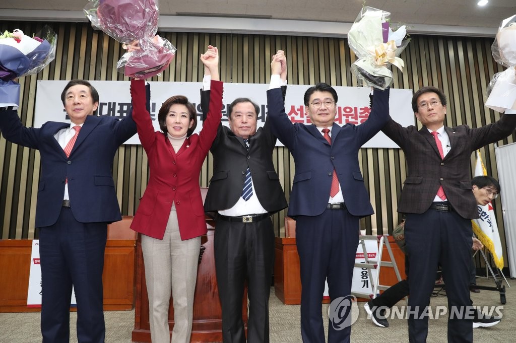 한국당 새 원내대표 나경원… “통합·변화 선택받아”