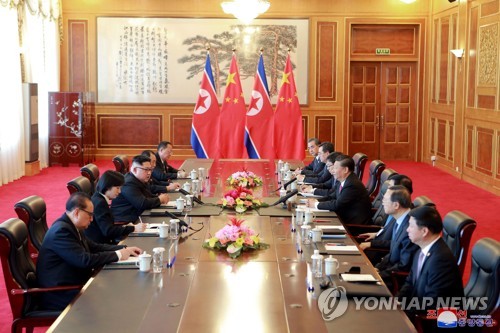 북중 정상, 베이징 회담서 “2차 북미정상회담 성과 기대”