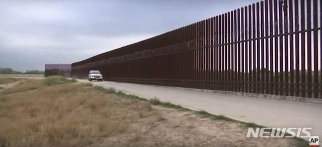 텍사스 국경 토지소유주들 “땅 안팔아”…장벽건설 반대