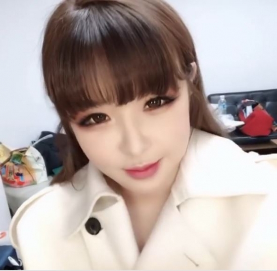 ‘3월 컴백’ 박봄, SNS 근황 “채널 오픈..만나고 싶어요”