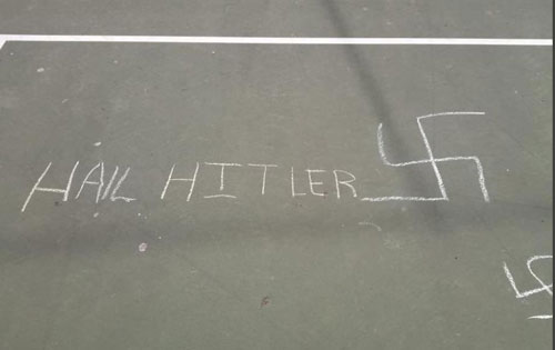 뉴욕 초등학교 운동장에 ‘나치 문양’ 낙서…혐오범죄 수사