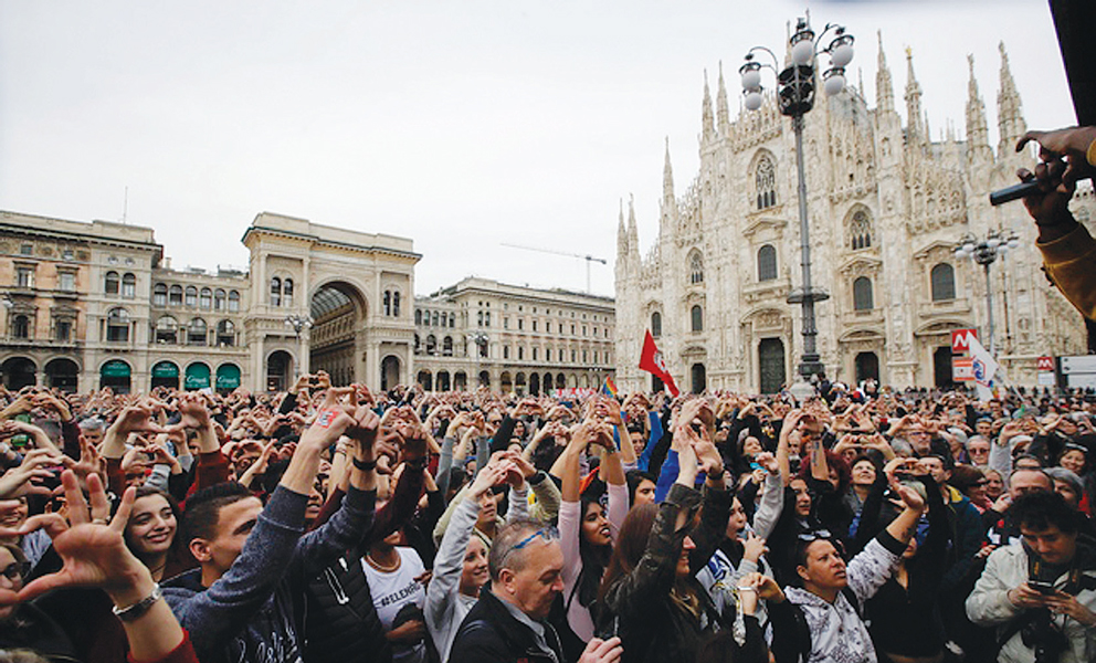 밀라노서 20만명, 인종주의정책 반대 가두행진