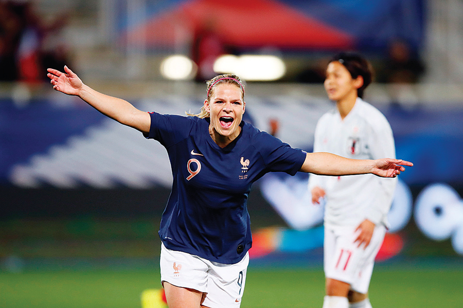 프랑스 여자축구, 일본에 완승