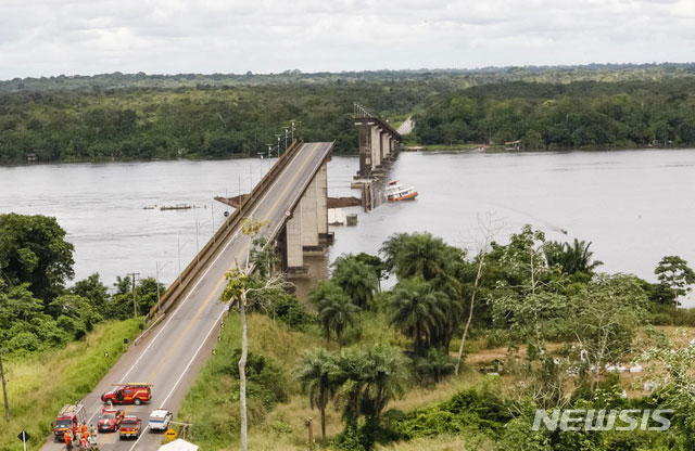 선박 충돌로 무너진 브라질 다리 복구비용만 2500만달러 예상