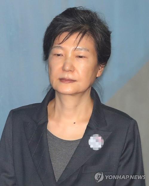 박근혜, ‘국정농단 사건’ 구속기간 만료…오늘 밤 기결수 전환